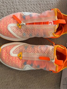 nike mens Paul George Basketball Mesh Zip-Top Sneaker